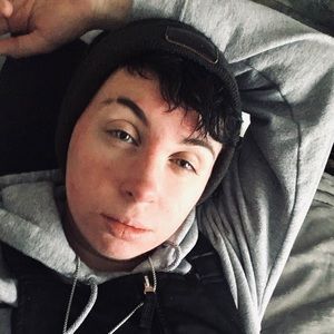 Meet your Posher, Charles